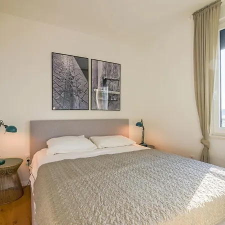 Apartment Tramontana 1 Murter